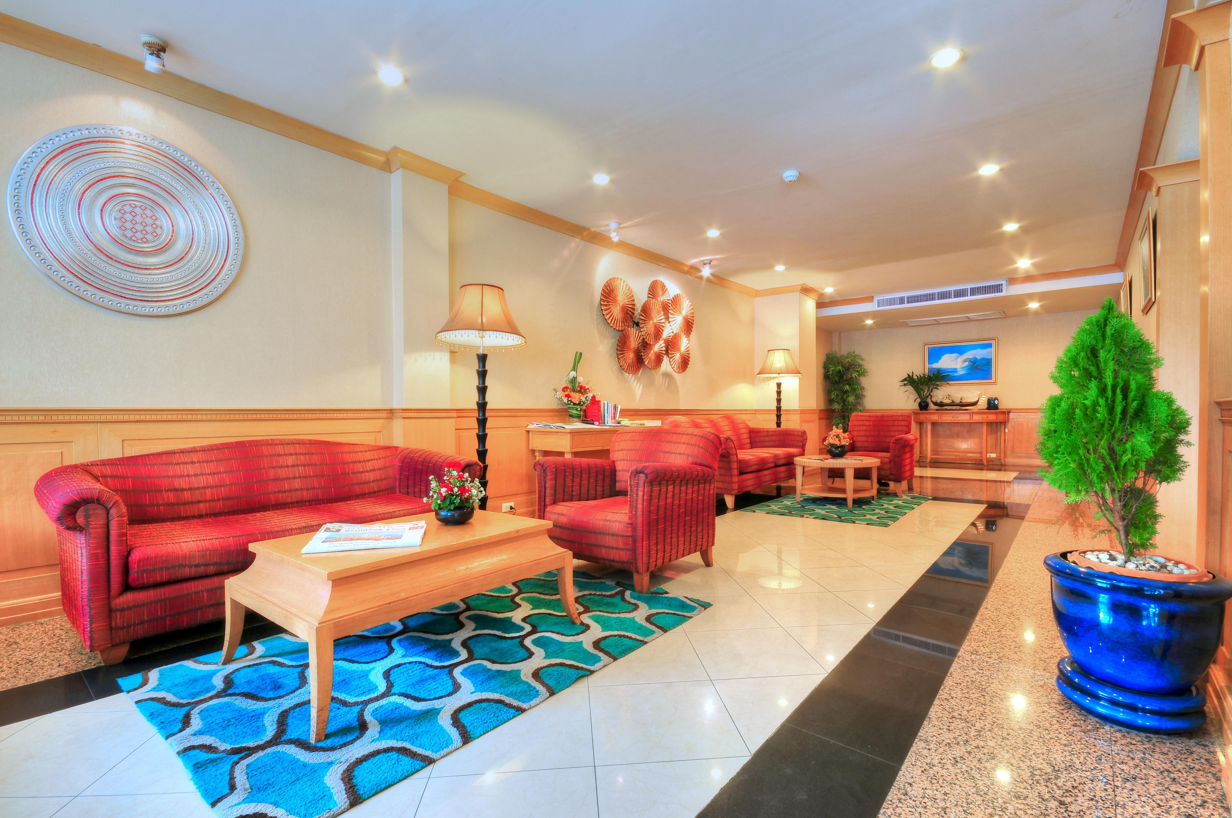 Admiral Suites Bangkok Bagian luar foto
