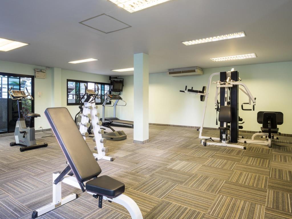 Admiral Suites Bangkok Bagian luar foto